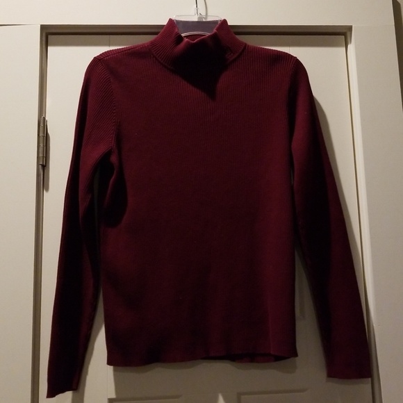 Sweater - Picture 1 of 6